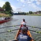 RV Bille rudert mit zwei Booten auf der Weser